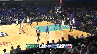 JD Davison Plays in Greensboro Swarm vs. Maine Celtics