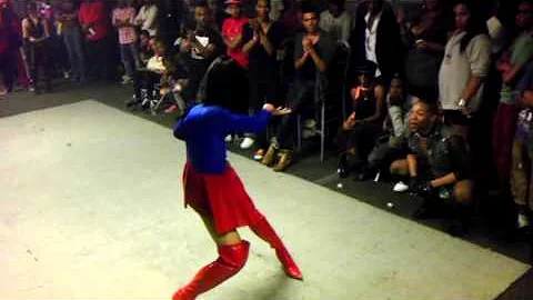 Selena Prodigy 10z @ Kellys Ball