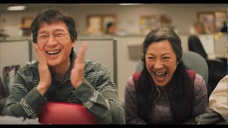 『エブリシング・エブリウェア・オール・アット・ワンス』笑いの絶えないNGシーン集