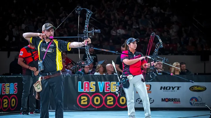 Sara Lopez v Jesse Broadwater  Legends Match (exhi...