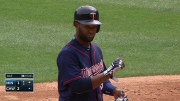 MIN@CWS: Santana plates Nunez with double to right