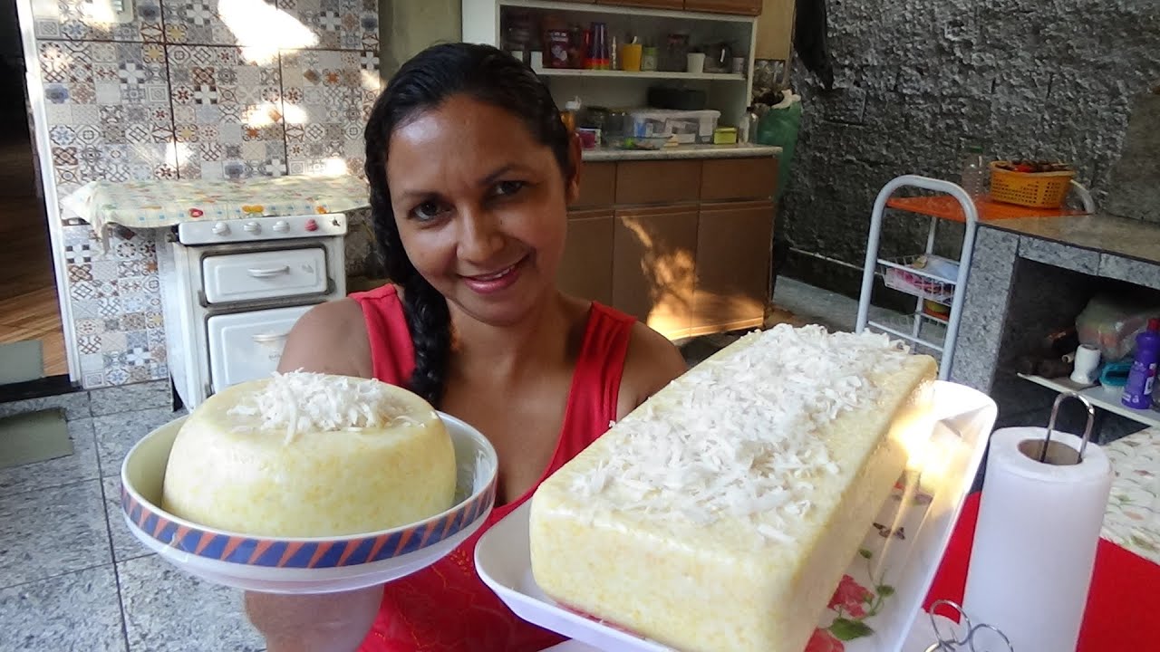 CANJIQUINHA COM LEITE CONDENSADO E COCO FRESCO