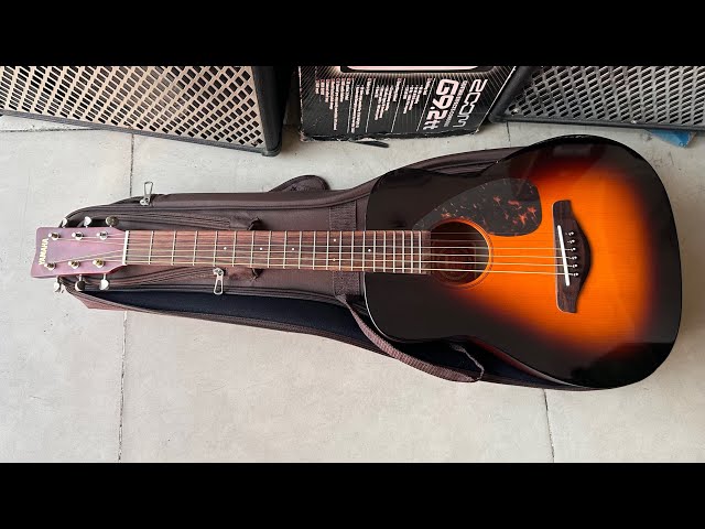 Yamaha FG-Junior JR2 Guitar. Price 2.7 million VND ( Yamaha FG