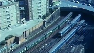 Vintage railway film - Railway bridge across the Thames - 1968