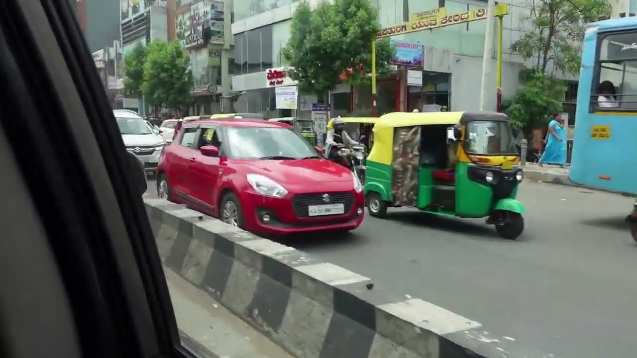 Сколько мотоциклов продали в Индии за 2025 год. (больше, чем население Москвы и СПб вместе)