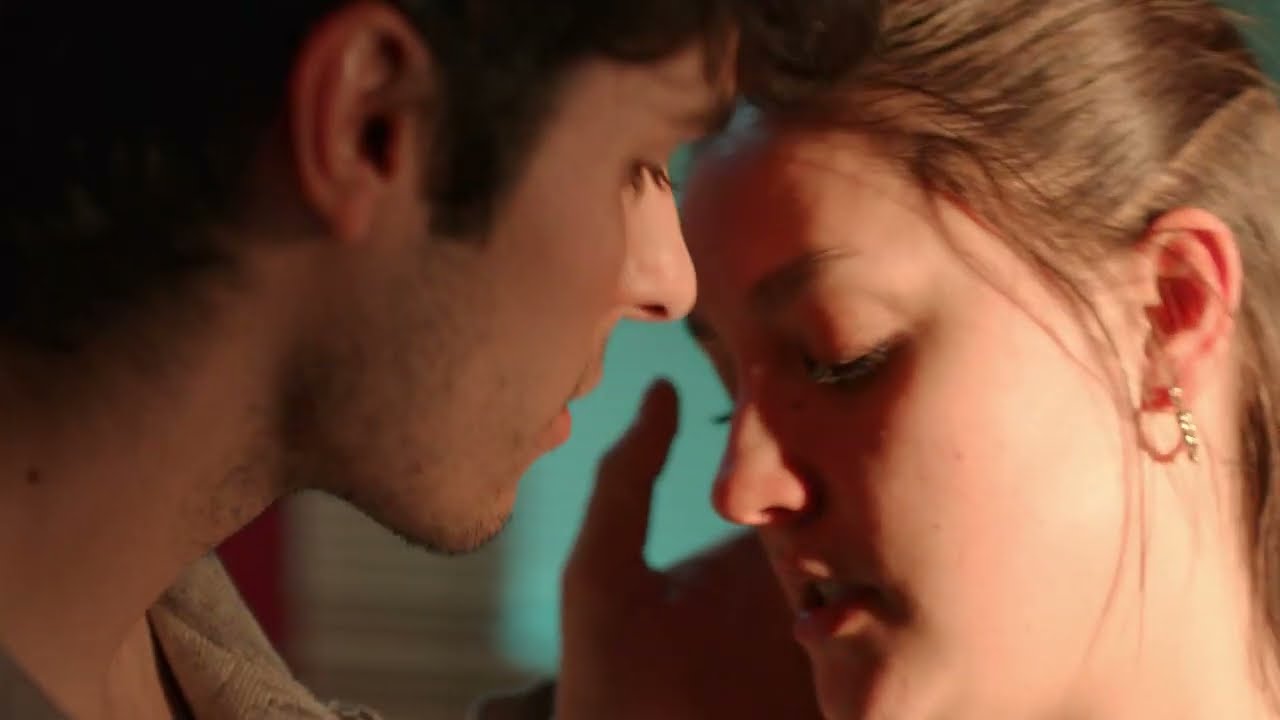 Una noche en nuestra habitación. Cortometraje 2025 Septima Ars, Escuela de Cine y Televisión.