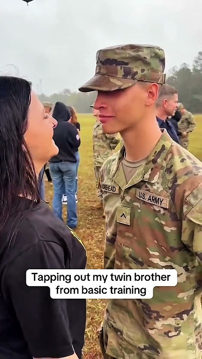 Best Army Reunions 😭 #reunion #surprise #army #usa