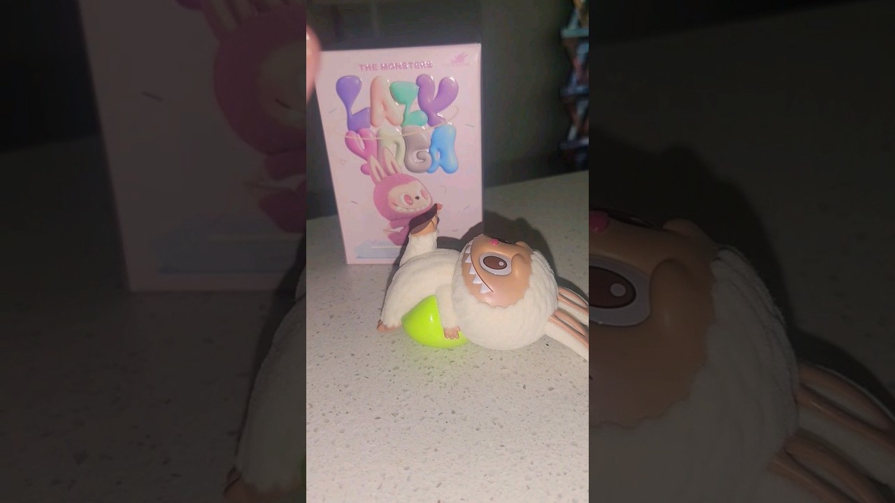 Lazy yoga The Monsters series  is Adorable!💜🤍 