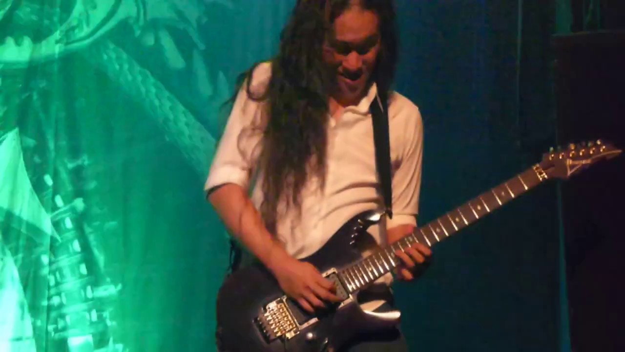 DragonForce - Heart of a Dragon (Live in Montreal)