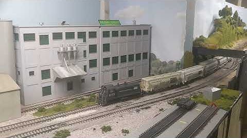 Switching Industry on my HO Scale layout