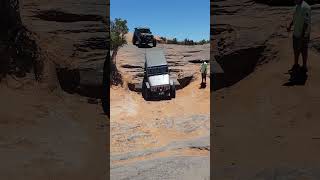 #jeepjk #jeepwrangler #moabutah #metalcloak #jeepflex