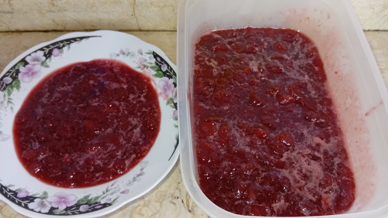 طريقة عمل مربي الفراولة🍓بكل اسرارها وتكاتها وبدون أي إضافات عندي هنا وبس وتحدي 👌#مربى_الفراولة  