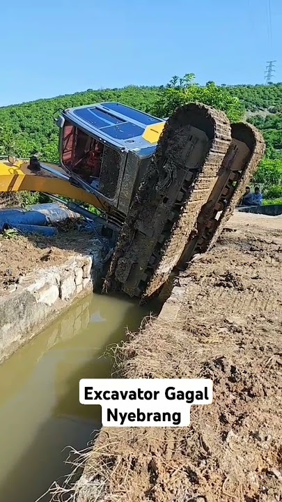 Excavator Gagal Nyebrang#shorts #viralvideos #trending #animasimobiltruk #herichannel#excavator#truk