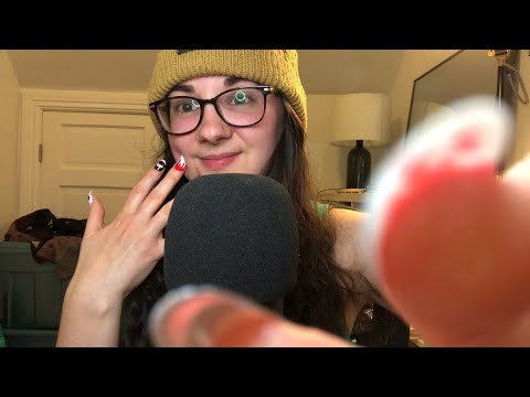 ASMR français/ASMR québécois ~ Slow tapping, scratching, chuchotements en français 💅