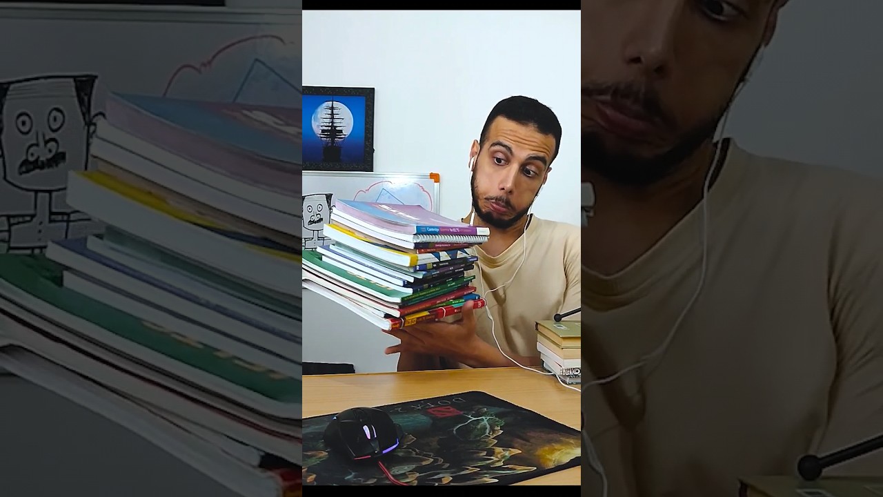 اگه بمیرم کتابای رو دستم زیاد میشه 📚