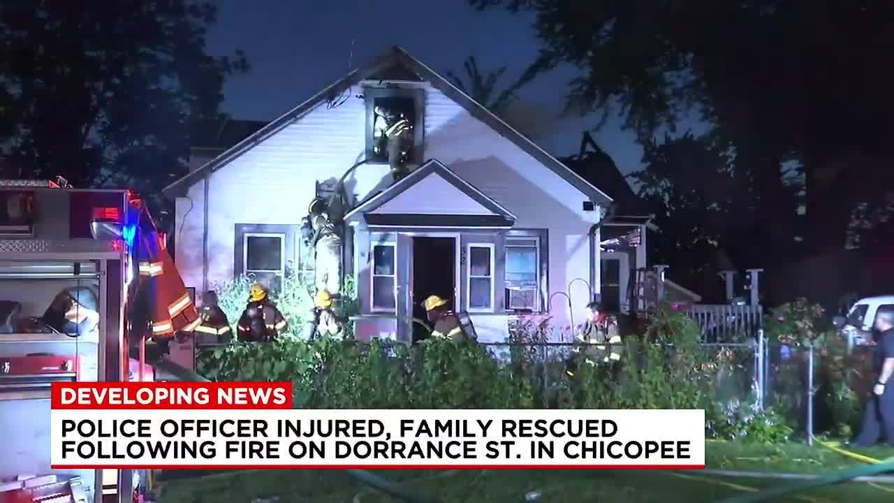 Crews battle Chicopee house fire - YouTube