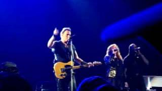 Vignette de la vidéo "Bruce Springsteen & The E Street Band - Hard Times Bonnaroo 2009"