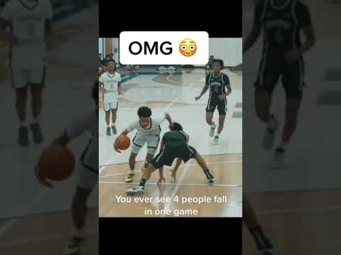 Making 4 people fall in the same game is CRAZY 😳😂 (via @khaafiq @suvisuals_) #shorts