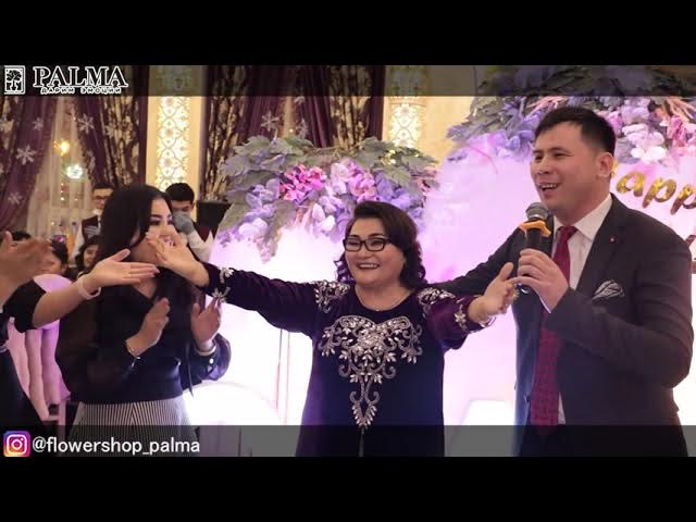 Anastasiya Volochkova jinsiy aloqa video Joja yigitni onlayn porno uchun suratga oldi.