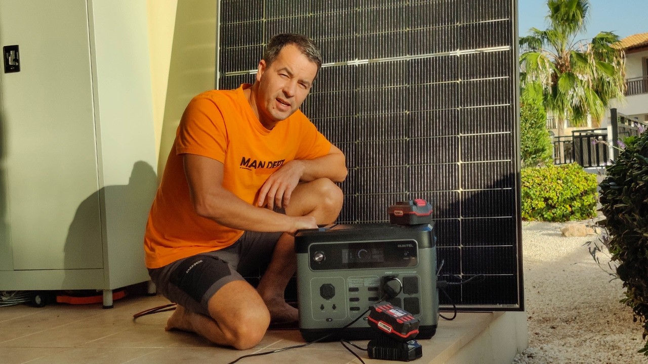 Portable SOLAR POWER STATION, real life example!!!