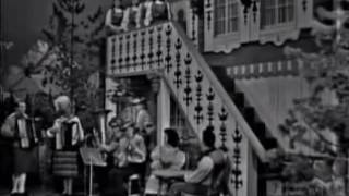 Download Lagu The Lennon Sisters - Mockingbird Hill MP3