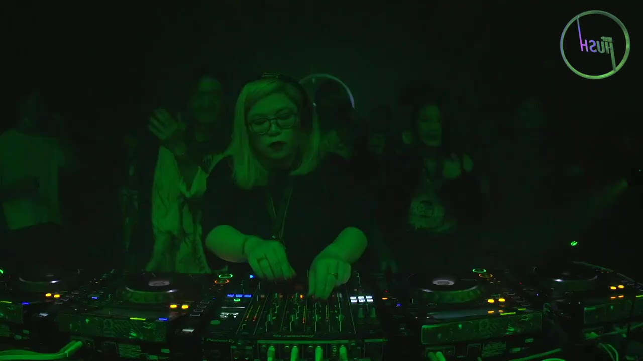 Siesta at Keep Hush  Live China: IWD Special