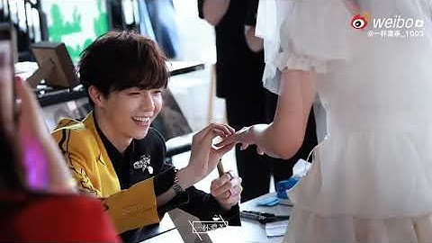 陈立农 Chen Linong 😂👰 230331 Beijing Signature Ceremony