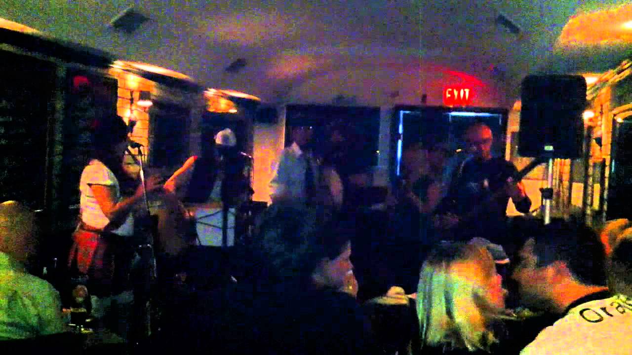 The Devil's Drink bekijken op YouTube The Devil's Drink bekijken op YouTube