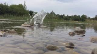 THROWING ROCKS ON WATER - Slow Motion Experiment