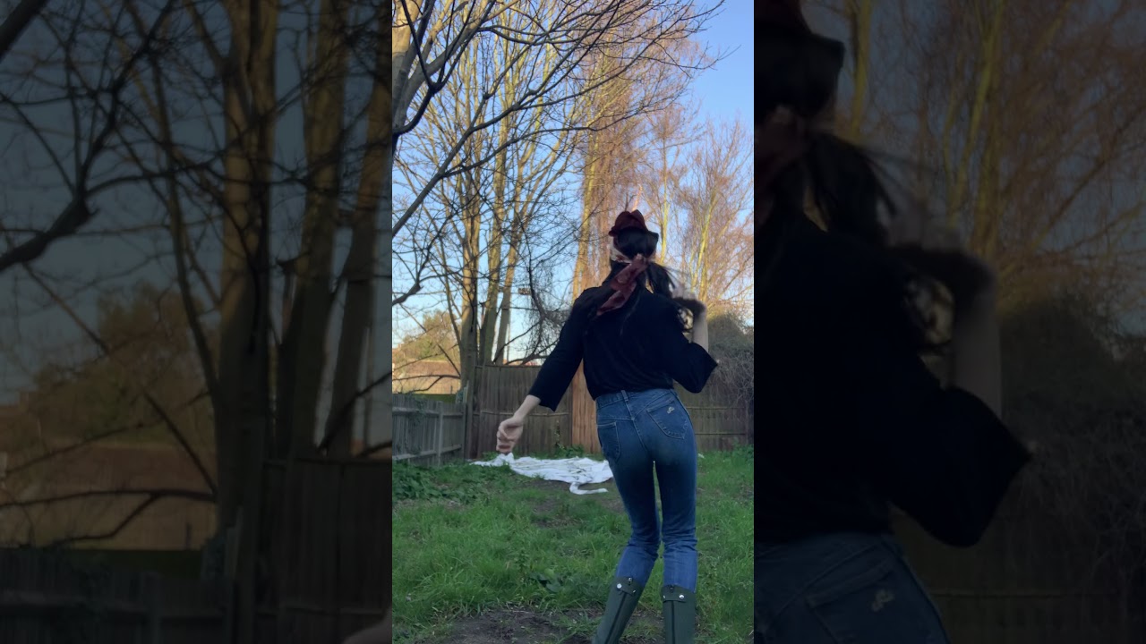 THOMASINA SANDERS dancing