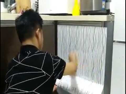 Video Cuộn Decal 1 mét dán tủ bếp , dán đa năng, chống thấm... - youtube