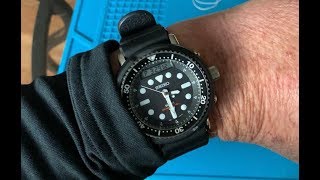 Seiko Arnie Reissue..SNJ025. Unboxing and brief look at this modern  interpretation of a classic. - YouTube