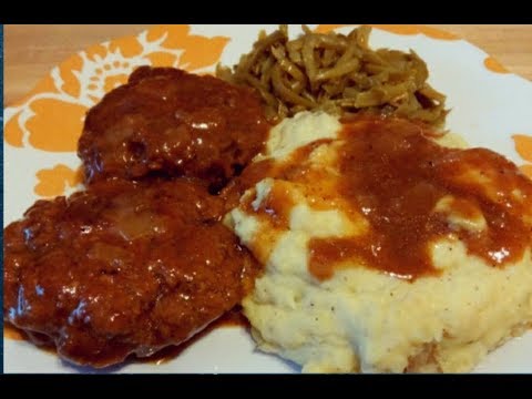 Southern Style Smothered Hamburger Steaks Recipe / Kiwanna's Kitchen