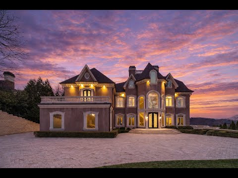 8330 Jett Ferry Rd, Sandy Springs, GA home video tour
