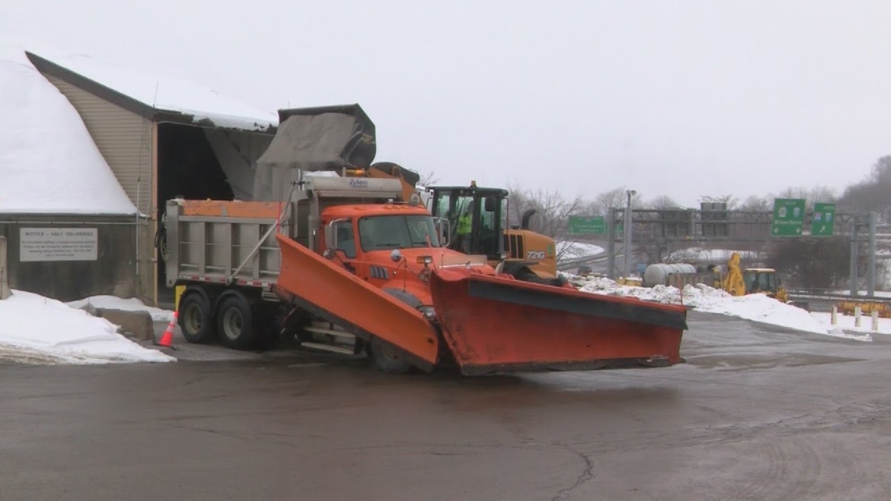 PennDOT treats roadways, prepares for slick roads | 28/22 News - YouTube