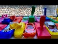 【lightning mcqueen toys collection】おもちゃのトミカカーズのライトニング・マックィーンとチックとはたらくくるま!