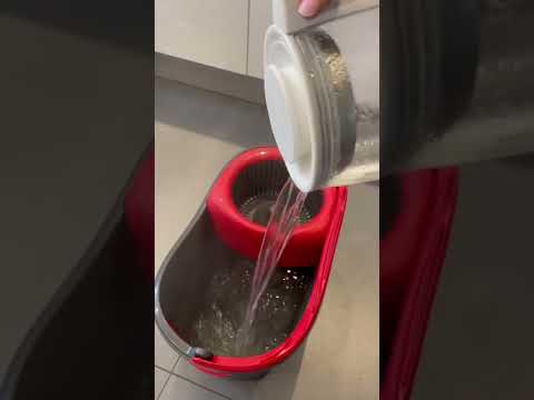 Do you use hot water to mop? #cleaning #clean #shorts #cleaningmotivation #homecleaning #home #asmr