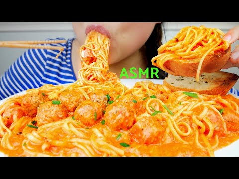ASMR Hot Dogs Spaghetti and Meatballs ♥︎ Garlic Bread *No Talking suellASMR