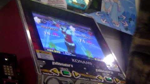 UK DDR 2008 Final - Maxx-Storm vs adamaniax Pluto challenge