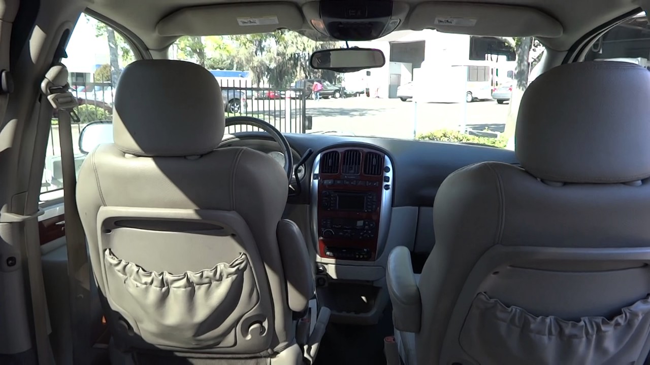 Furgoneta silla de ruedas funcionamiento de la puerta y la rampa