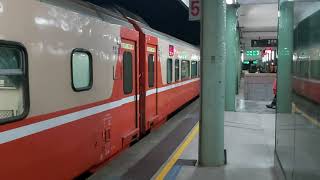 562次潮州發車經由海線開往花蓮的E205單電頭+八節新式自動門莒光號