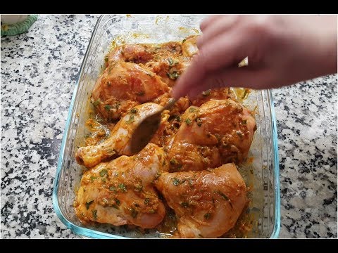 فيديو: طريقة طهي الدجاج في الفرن للعام الجديد