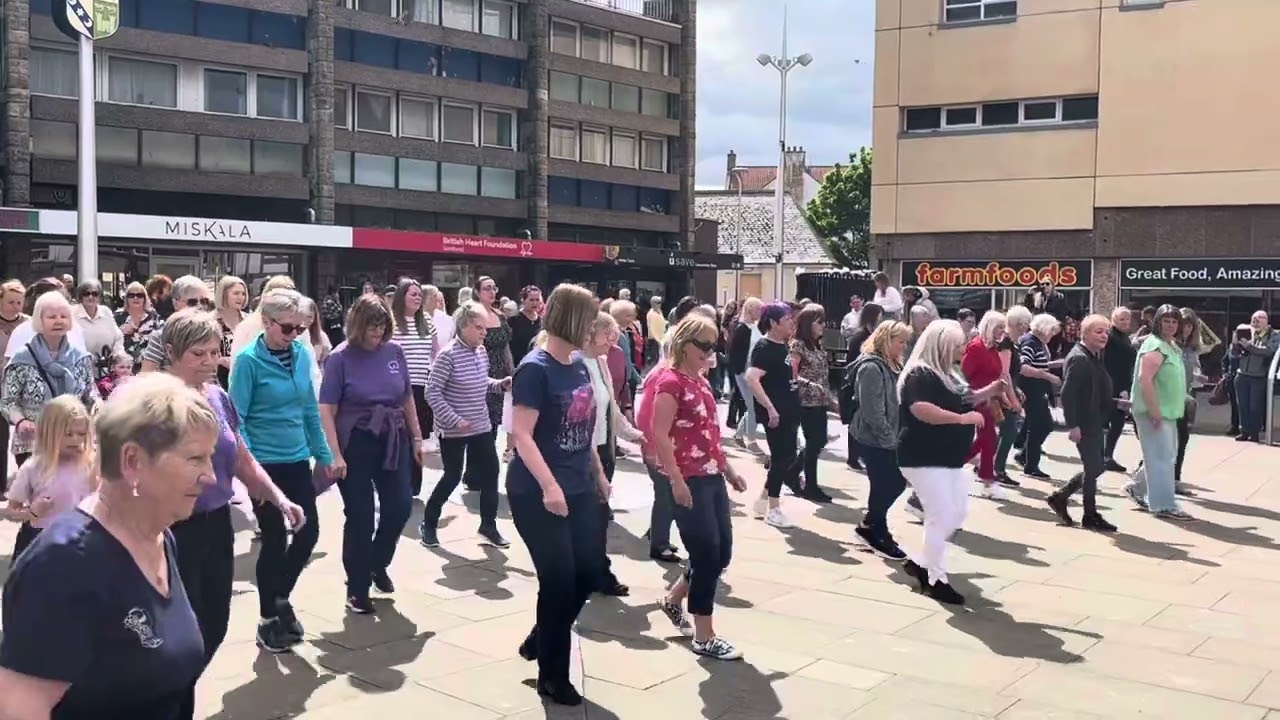 Cross my Heart Line Dance at the Flashmob in Dalkeith