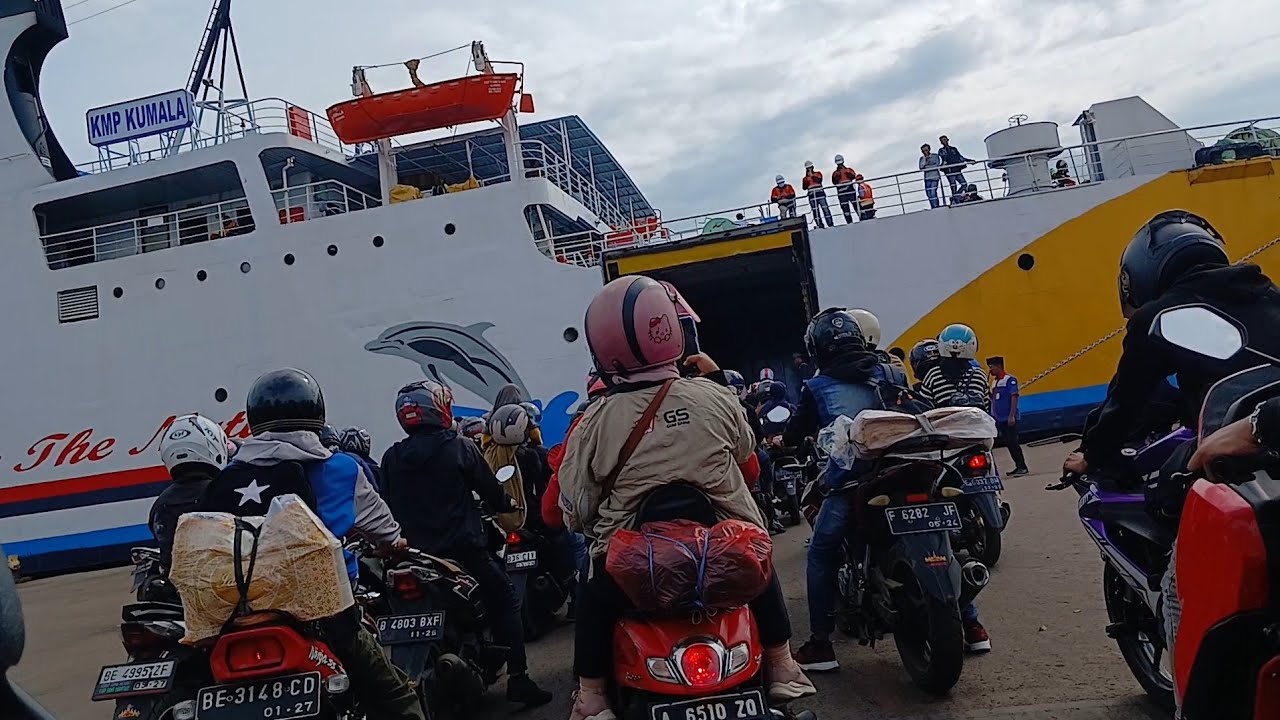 MUDIK LEBARAN 2024 H-4 PELABUHAN CIWANDAN  LUAR BIASA KAYA LAUTAN MANUSIA,KLW ENGGA MACET ENGGA SERU