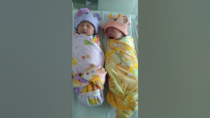 bayi kembar baru lahir, lucu sekali | anak kembar perempuan
