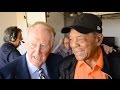 Vin Scully Meets Hall of Famer Willie Mays at AT&T Park の動画、YouTube動画。