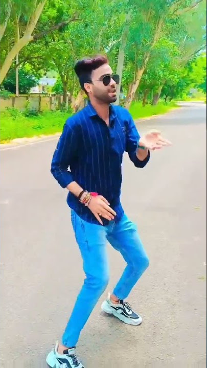 Maine  chakkar pe chakkar lagaya Sanam dance video please like and subscribe Karen 🙏🙏🙏🙏🙏