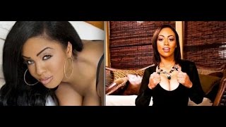 Porn Starlets Cherry Hilson & Layton Benton line up for the 2015 AVN RED CARPET!