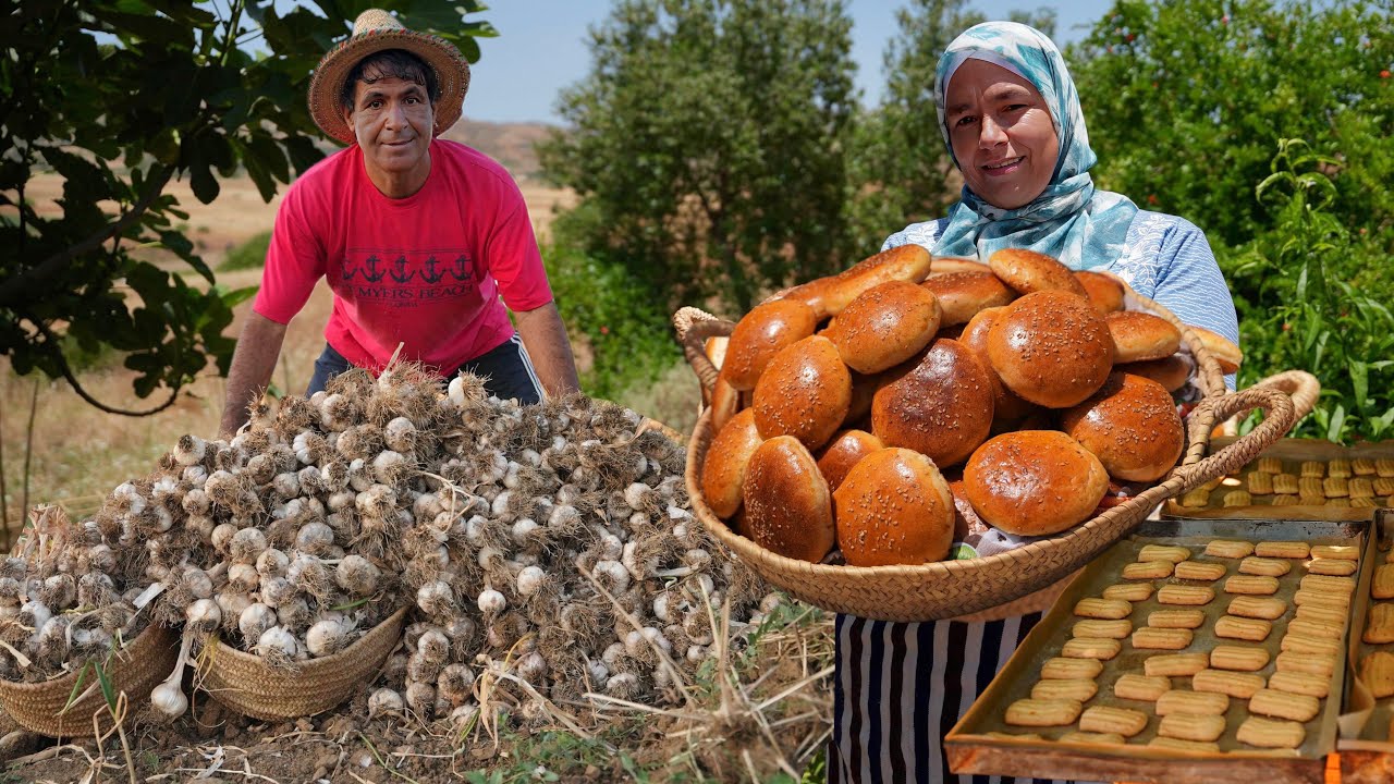 تحضير حلوى العيد في فرن تقليدي  و جمع محصول الثوم في قرية جبلية