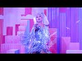 Aquaria performs Wow